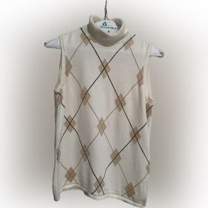 IZOD Ladies Sleeveless Argyle Turtleneck. S